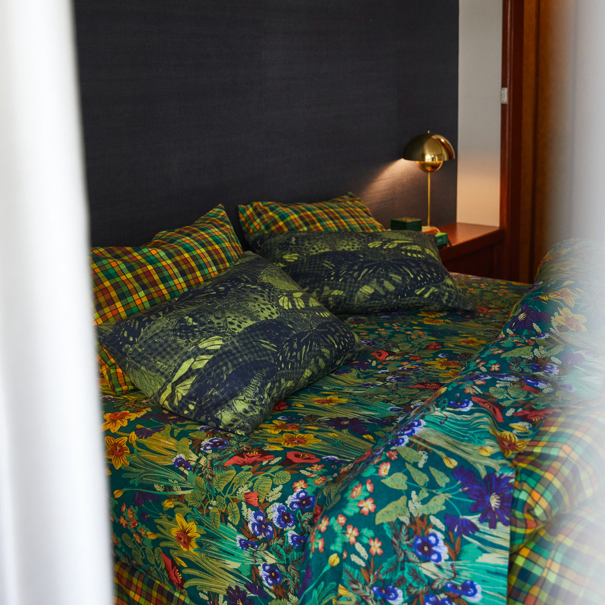 Babette Linen Sheets - Verdant Flat Sheet / Queen