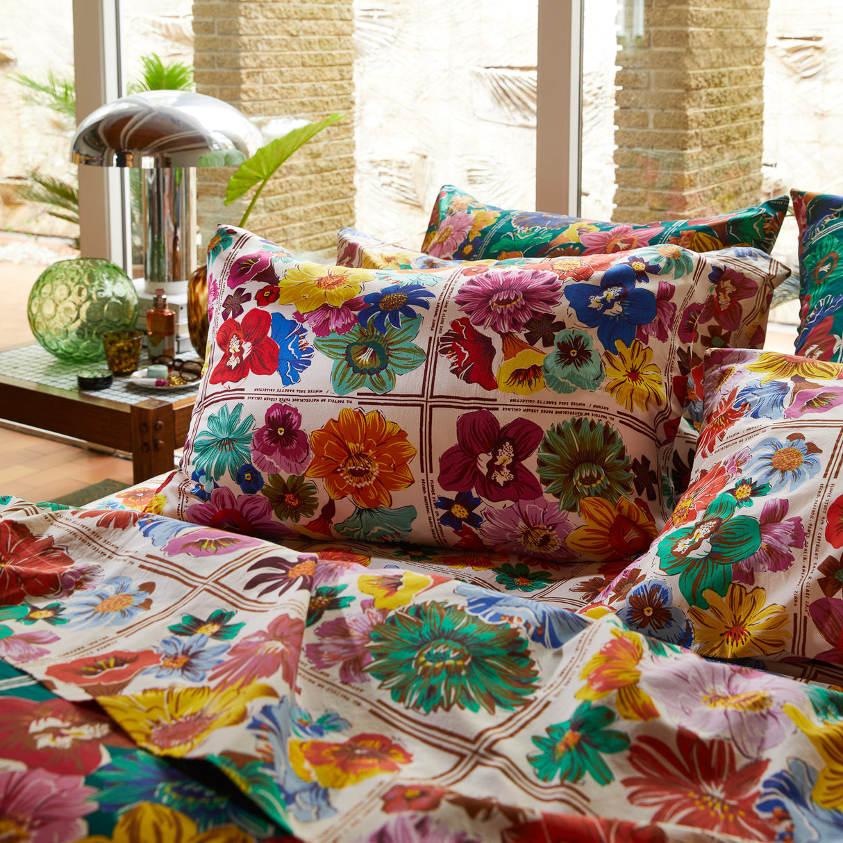 Ines Silk Pillowcase - Porcelain Standard