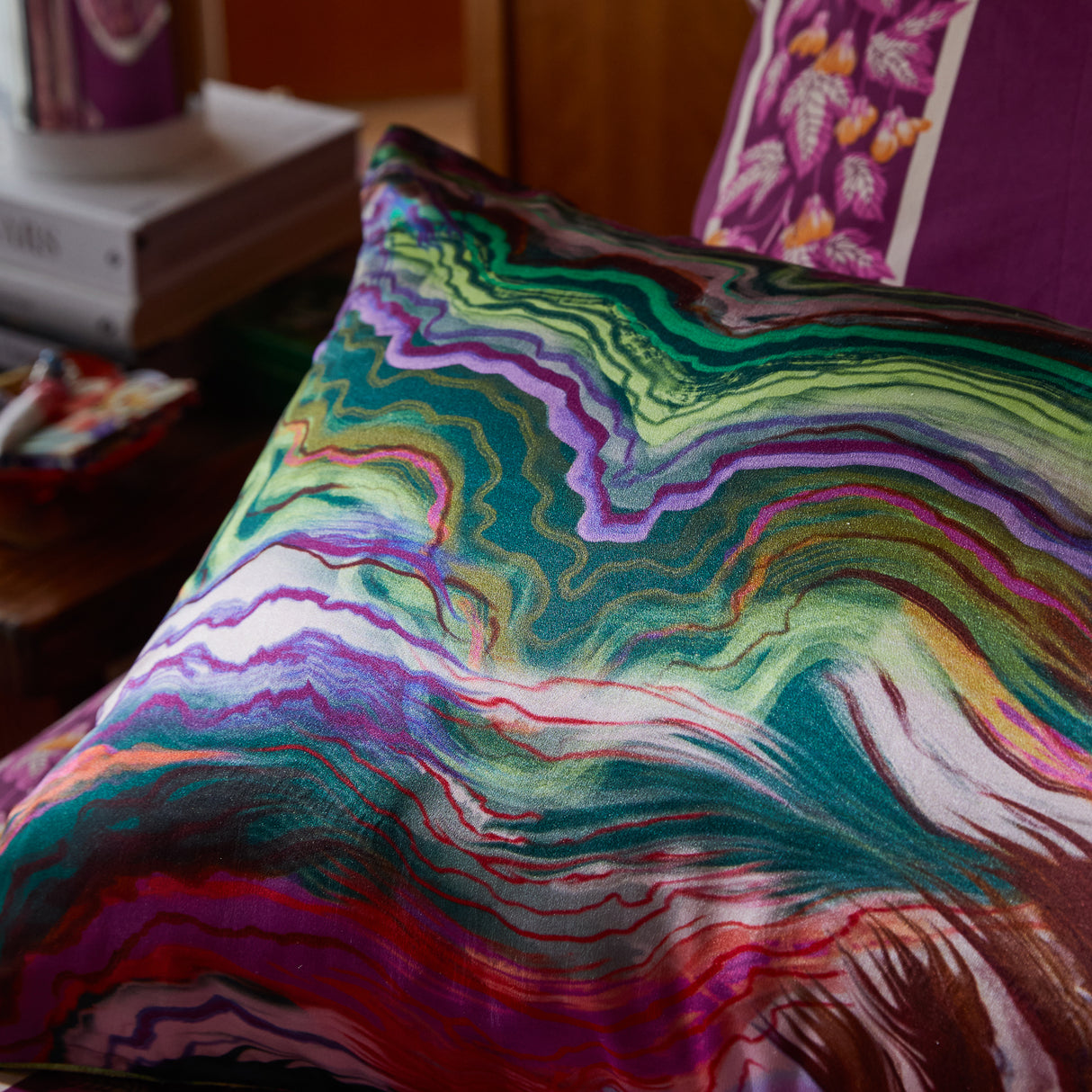 Zoi Silk Pillowcase - Verdant Standard