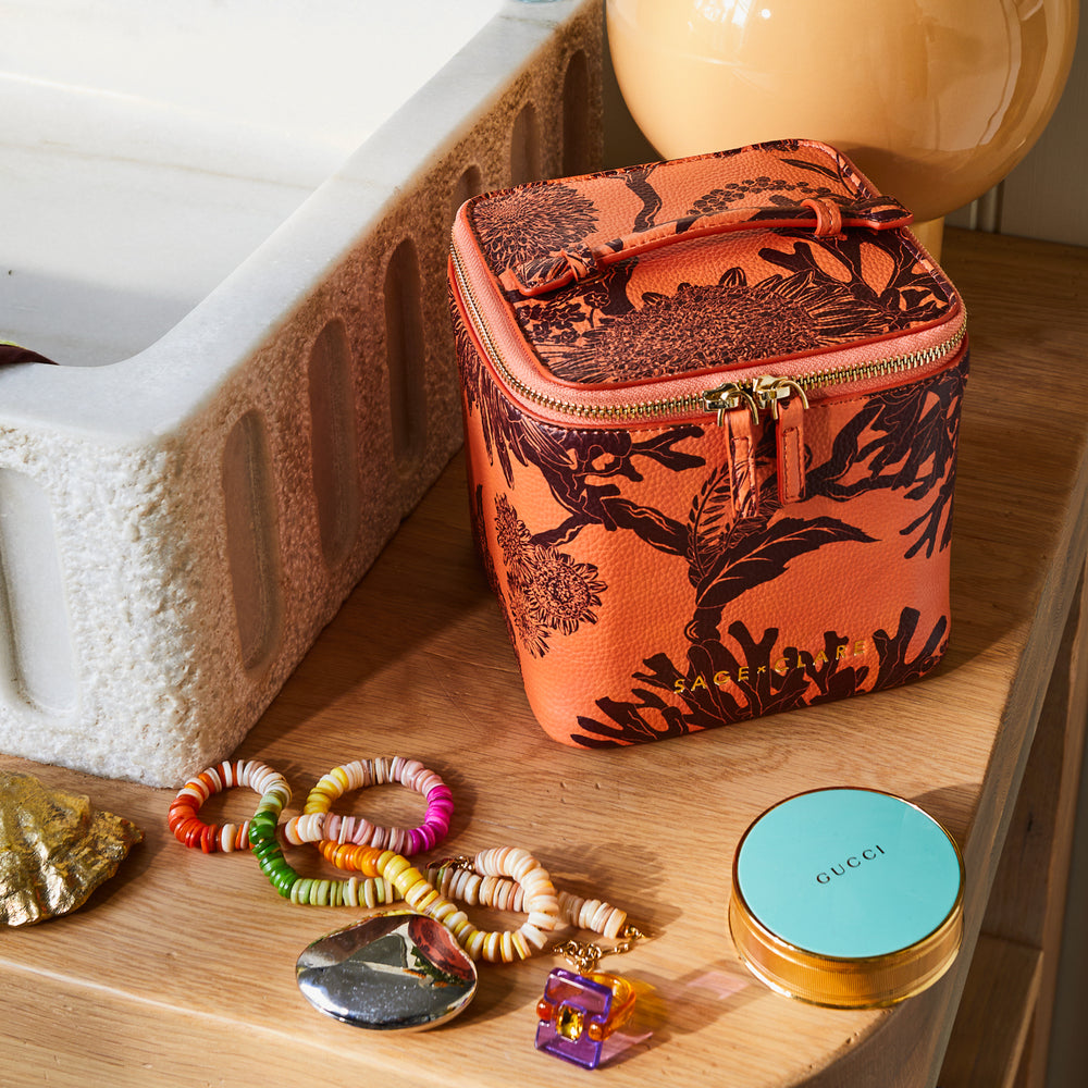 Delphine Small Vanity Case - Vivid Coral