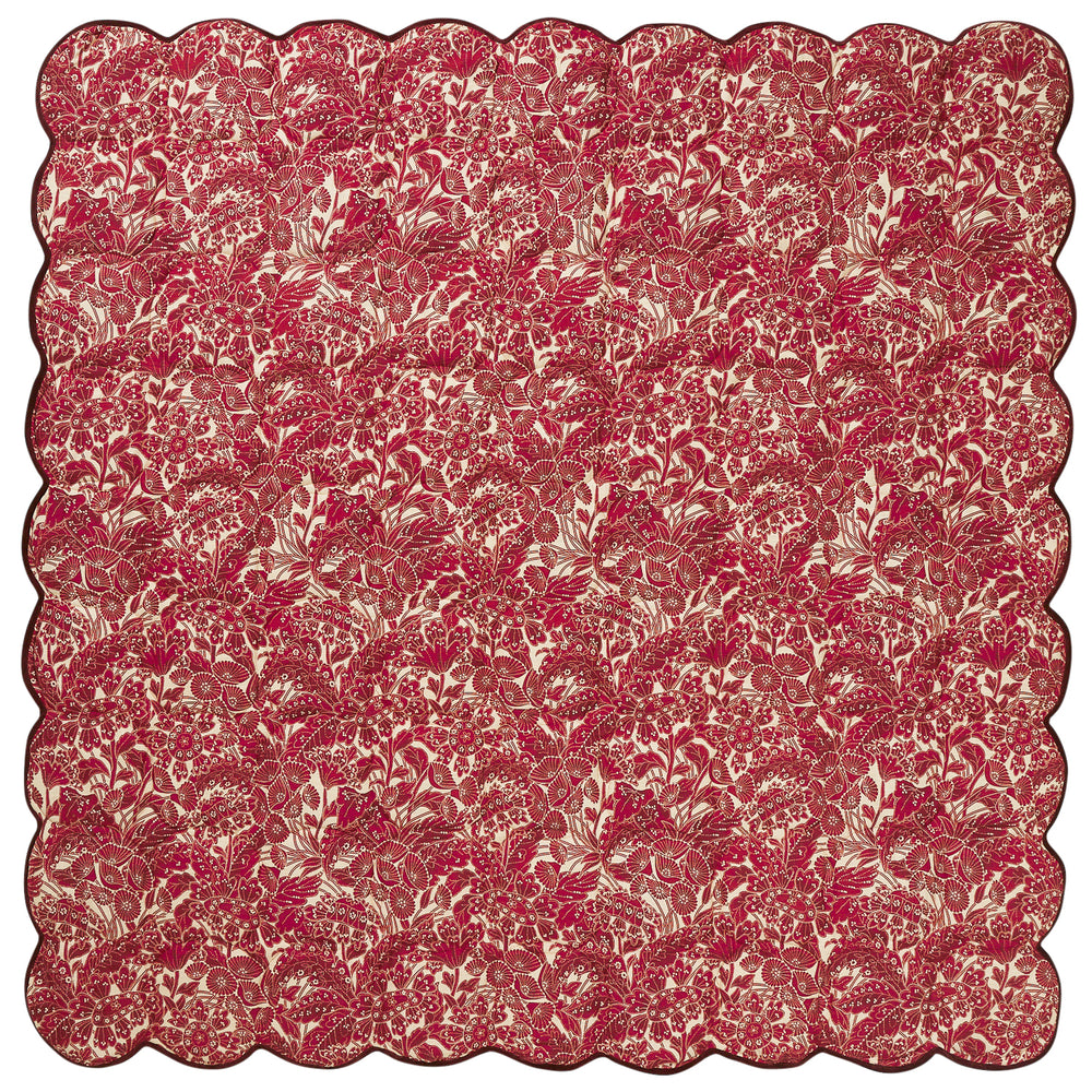 Lucia Scalloped Coverlet