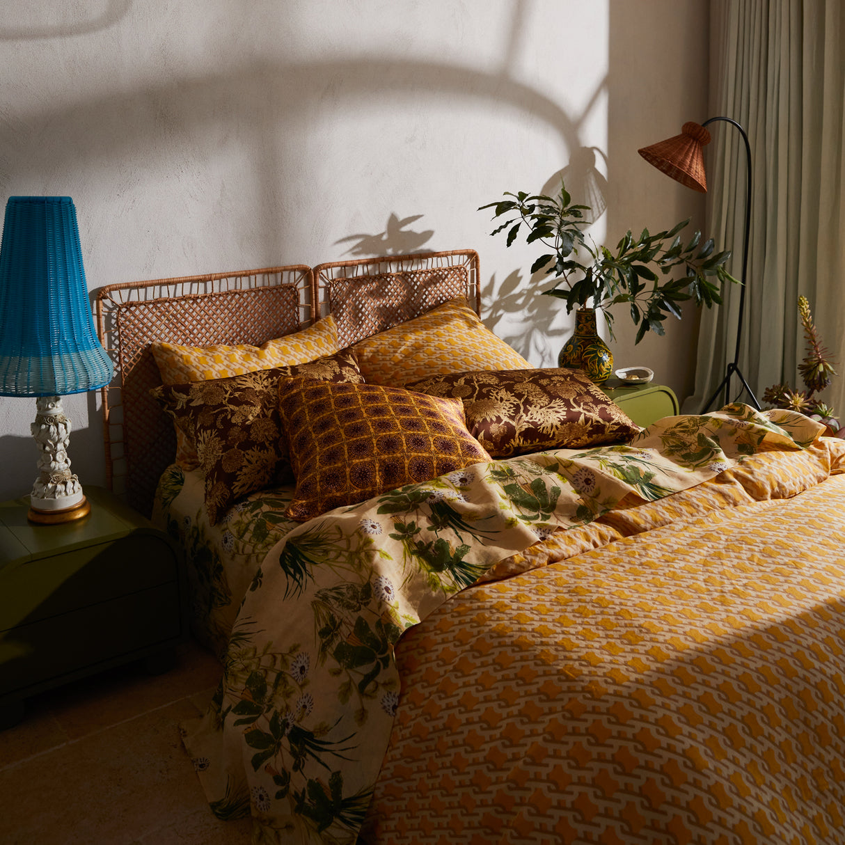 Gabriella Cushion - Dune Feather Insert