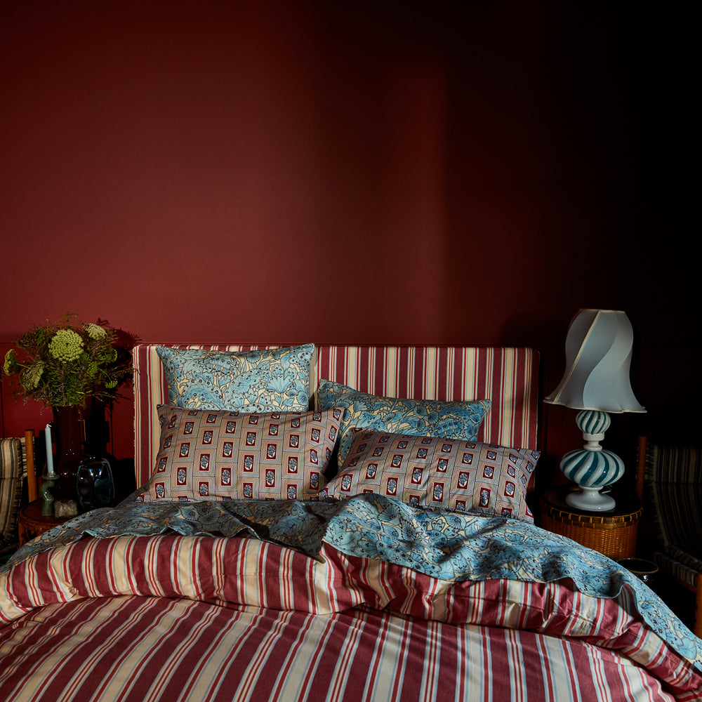 Lucia Linen Sheets - Cerulean Fitted Sheet / Queen