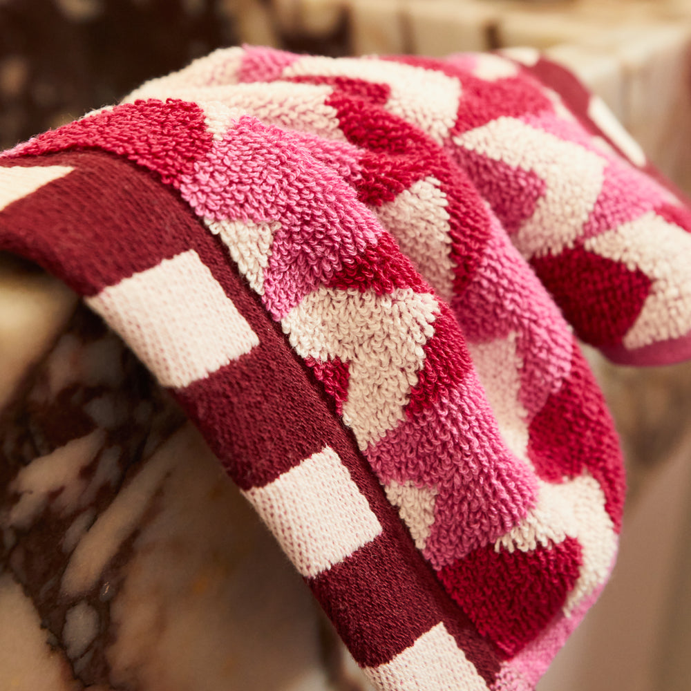 Arlette Face Washer - Fuchsia