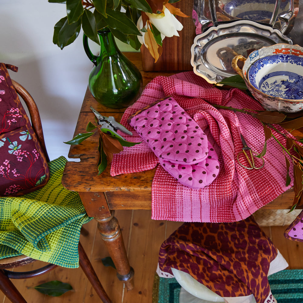 Paige Oven Mitt Set