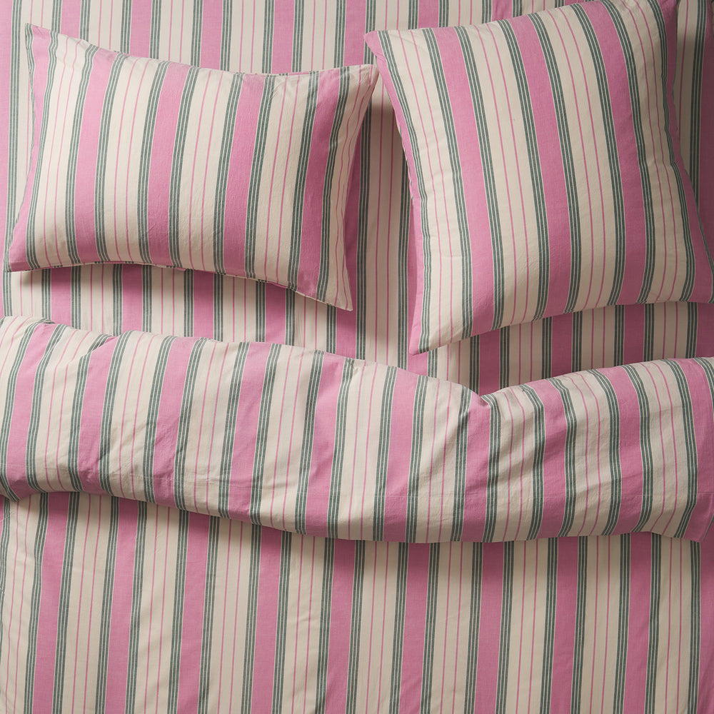 Brigitte Cotton Quilt Cover - Fuchsia Single