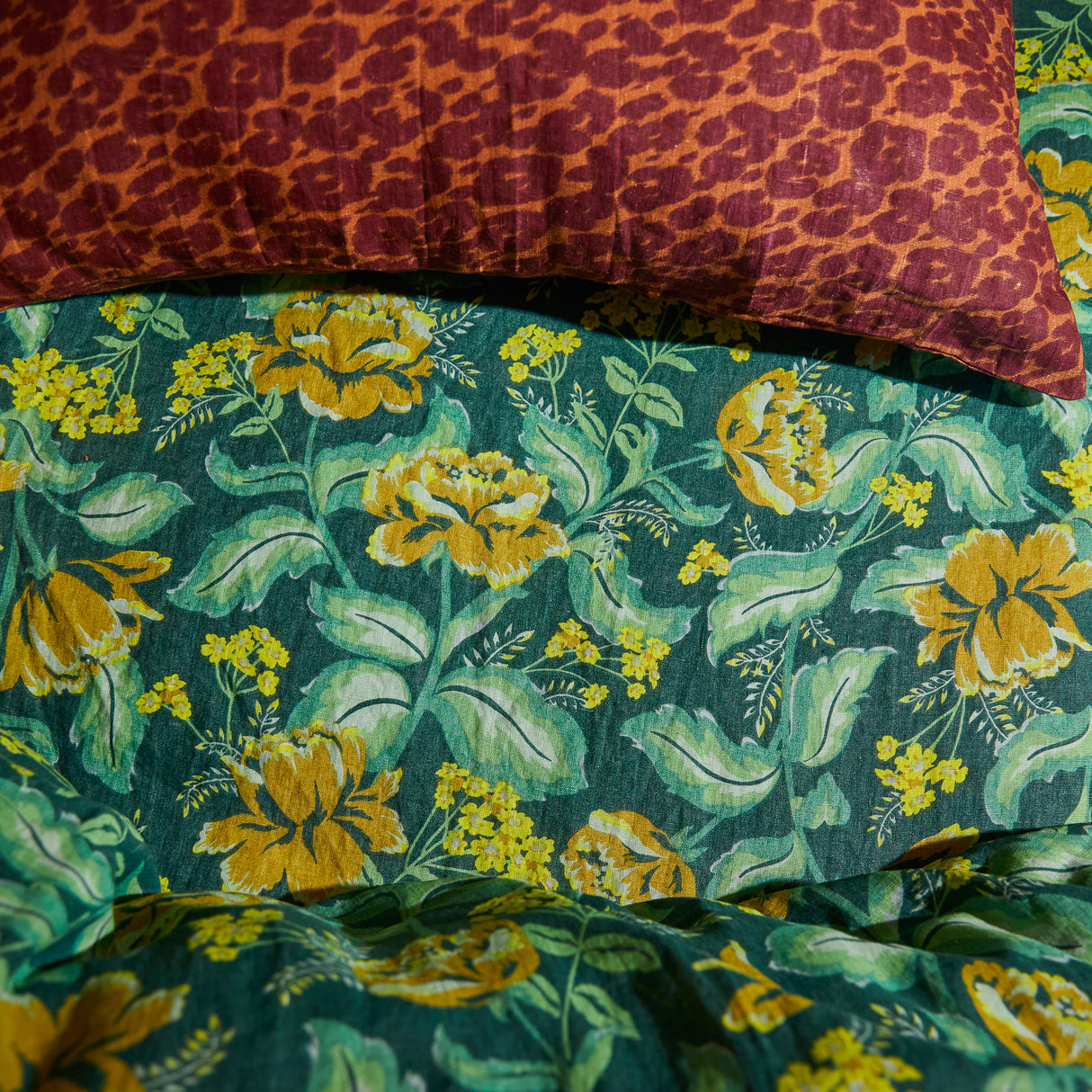 Margot Linen Quilt Cover - Forest Single