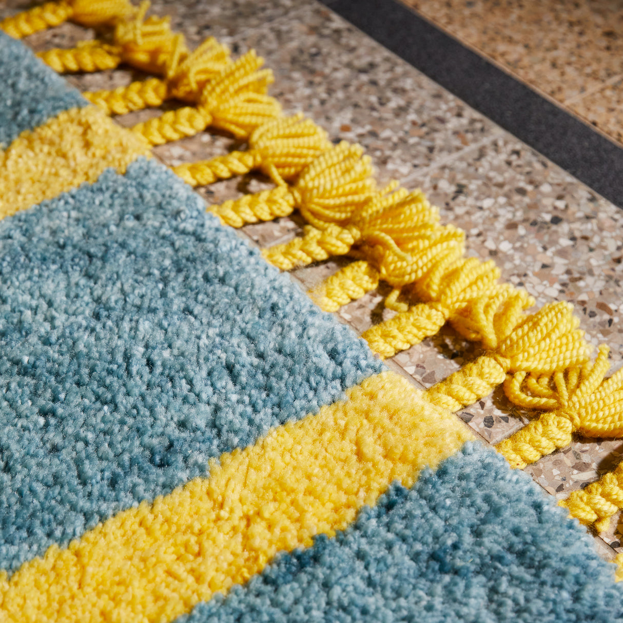 Remi Tufted Rug - Capri 150 x 210 cm