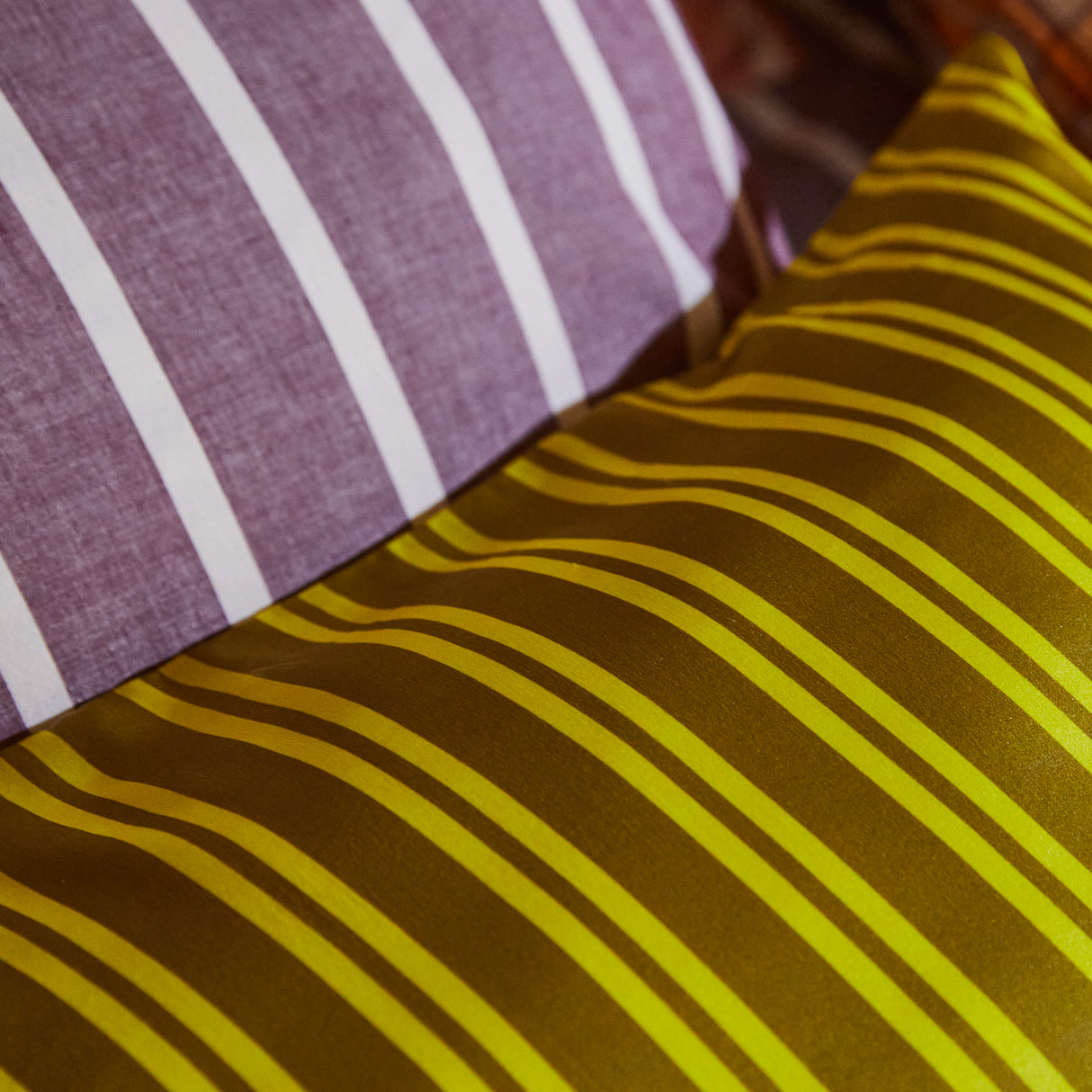 Taylor Silk Pillowcase - Olive