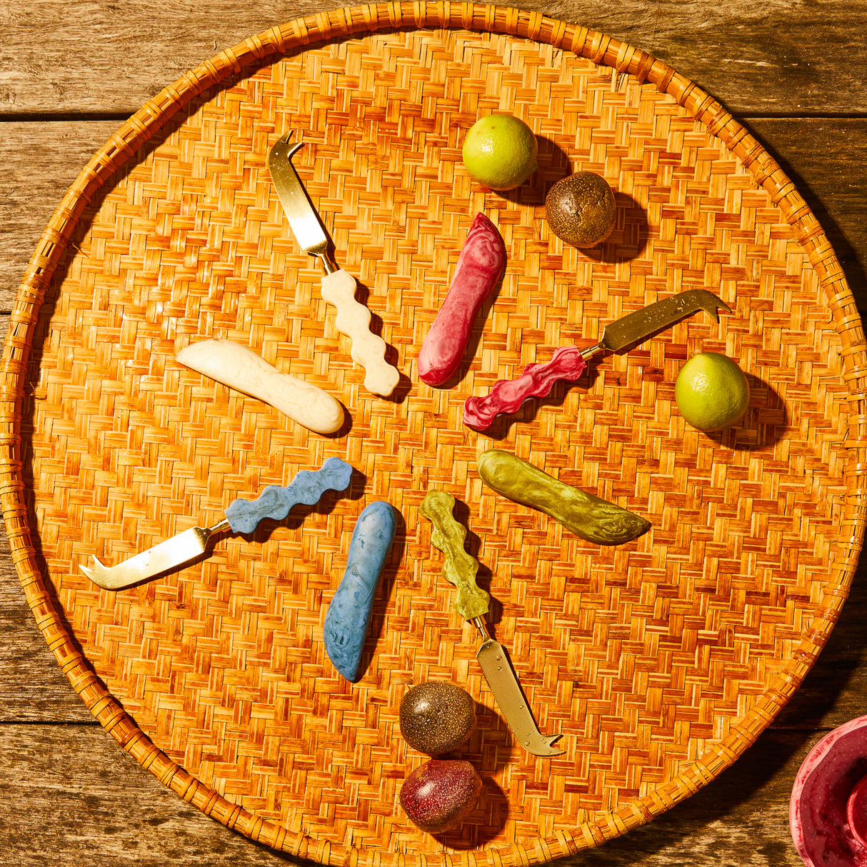 Coco Cheese Knife - Crimson