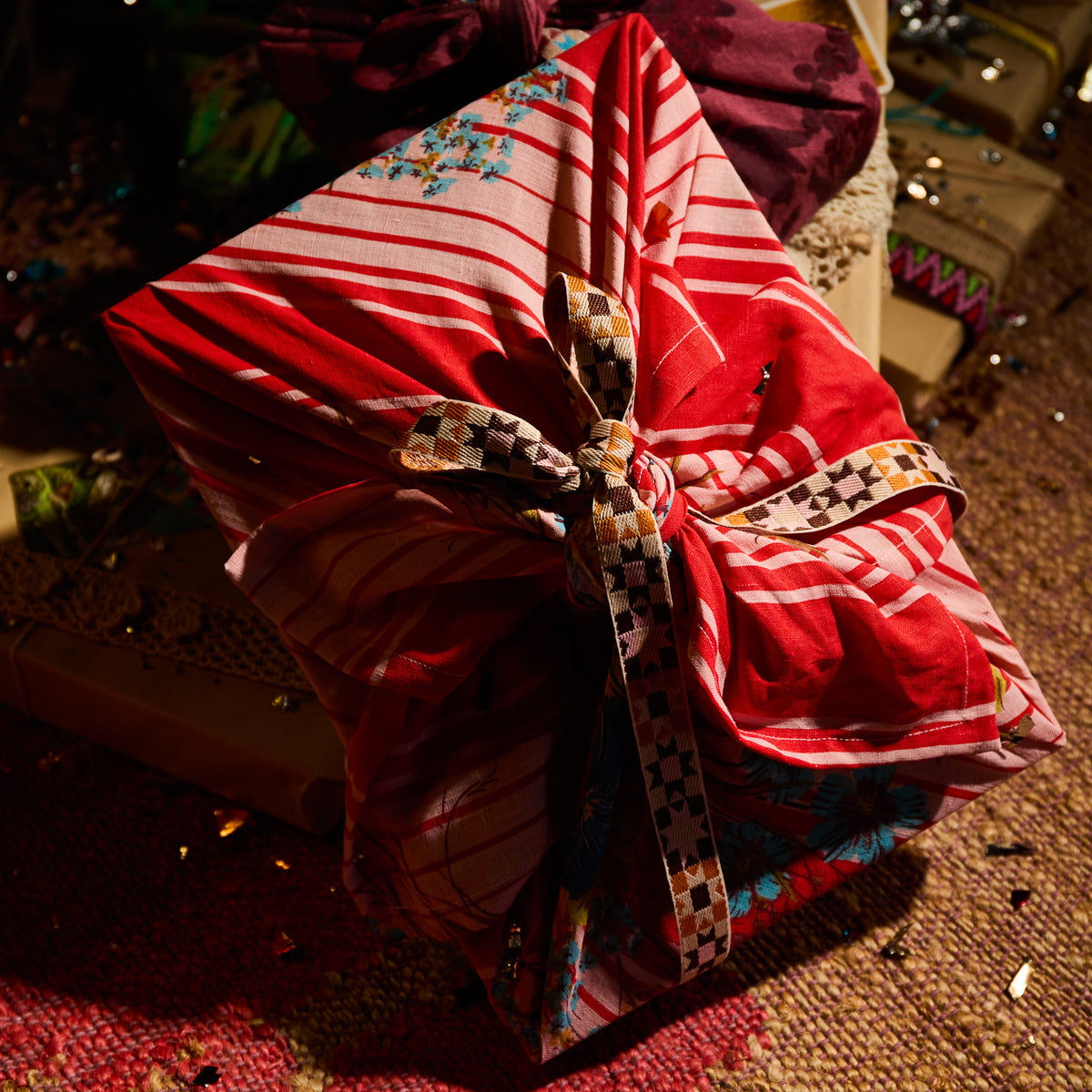 Dempsey Gift Wrap Set