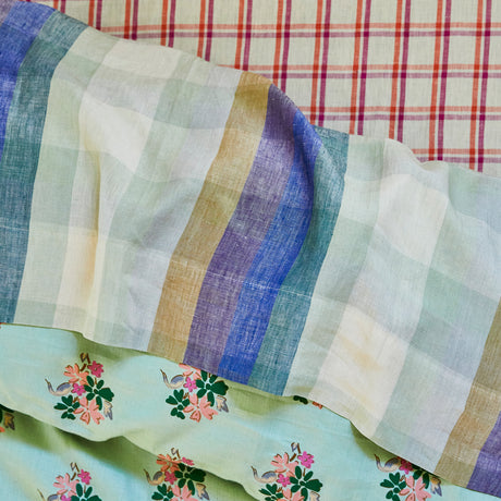 Plaid and Checked Bedding