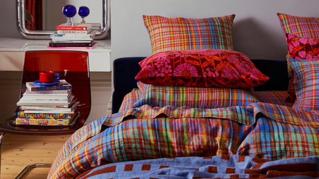 VIVID TARTAN TWIST