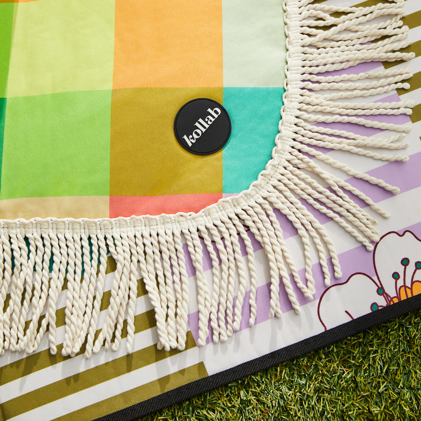 Aida Holiday Medium Picnic Mat