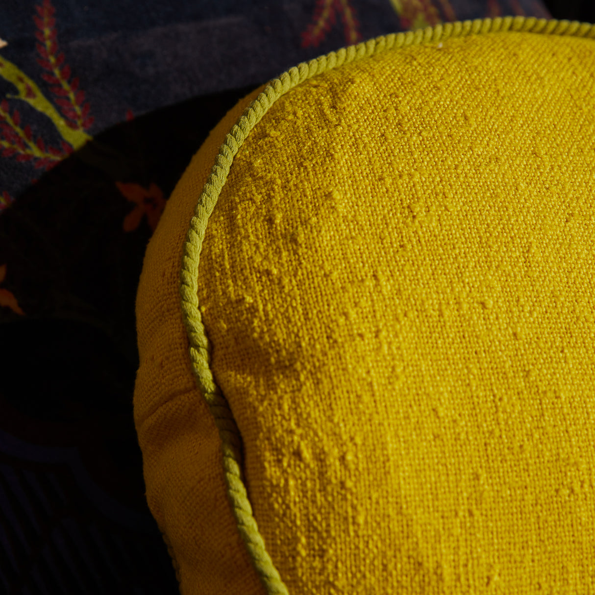 Dana Round Cushion - Medallion Feather Insert