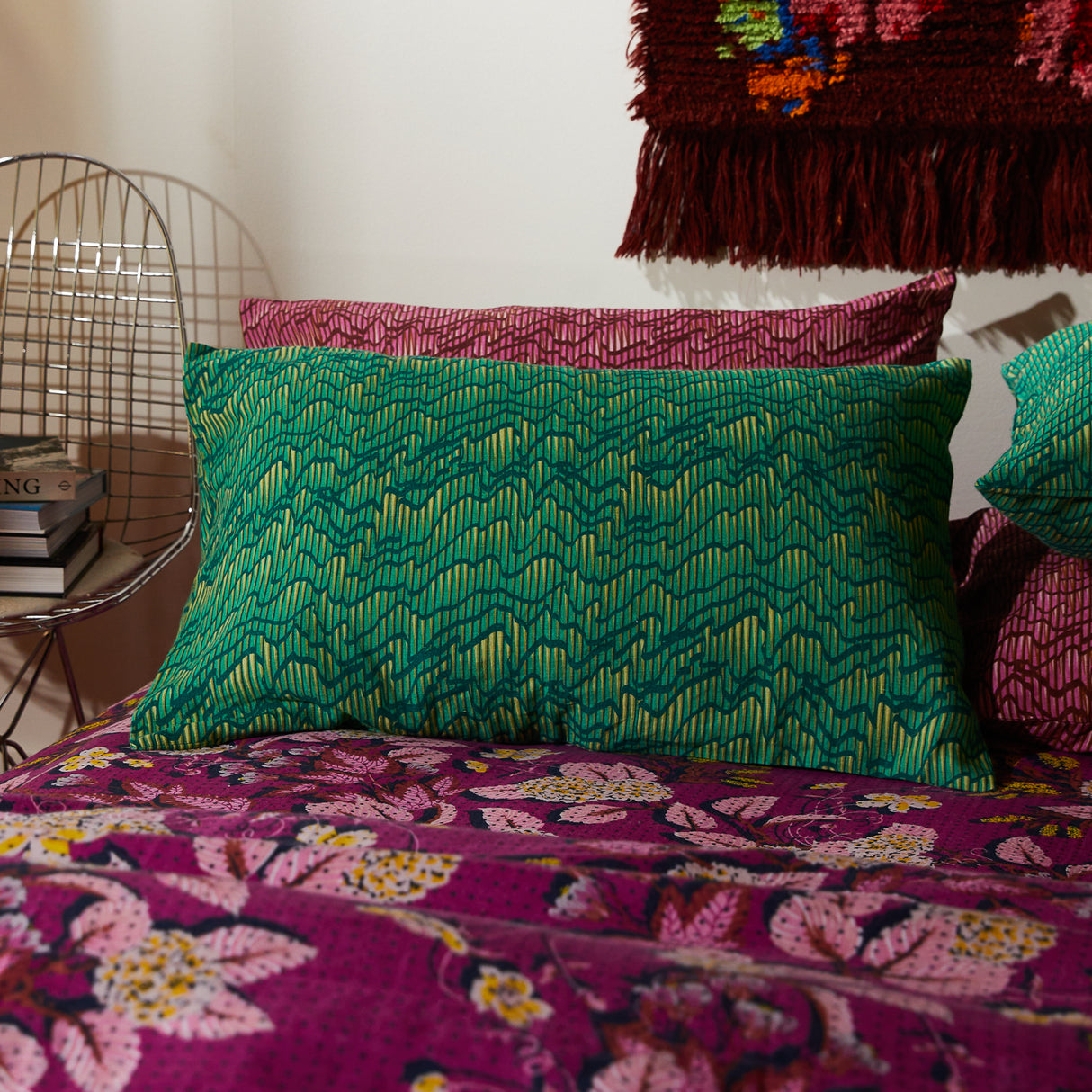 Hanna Linen Pillowcase Set - Kelly Green Standard