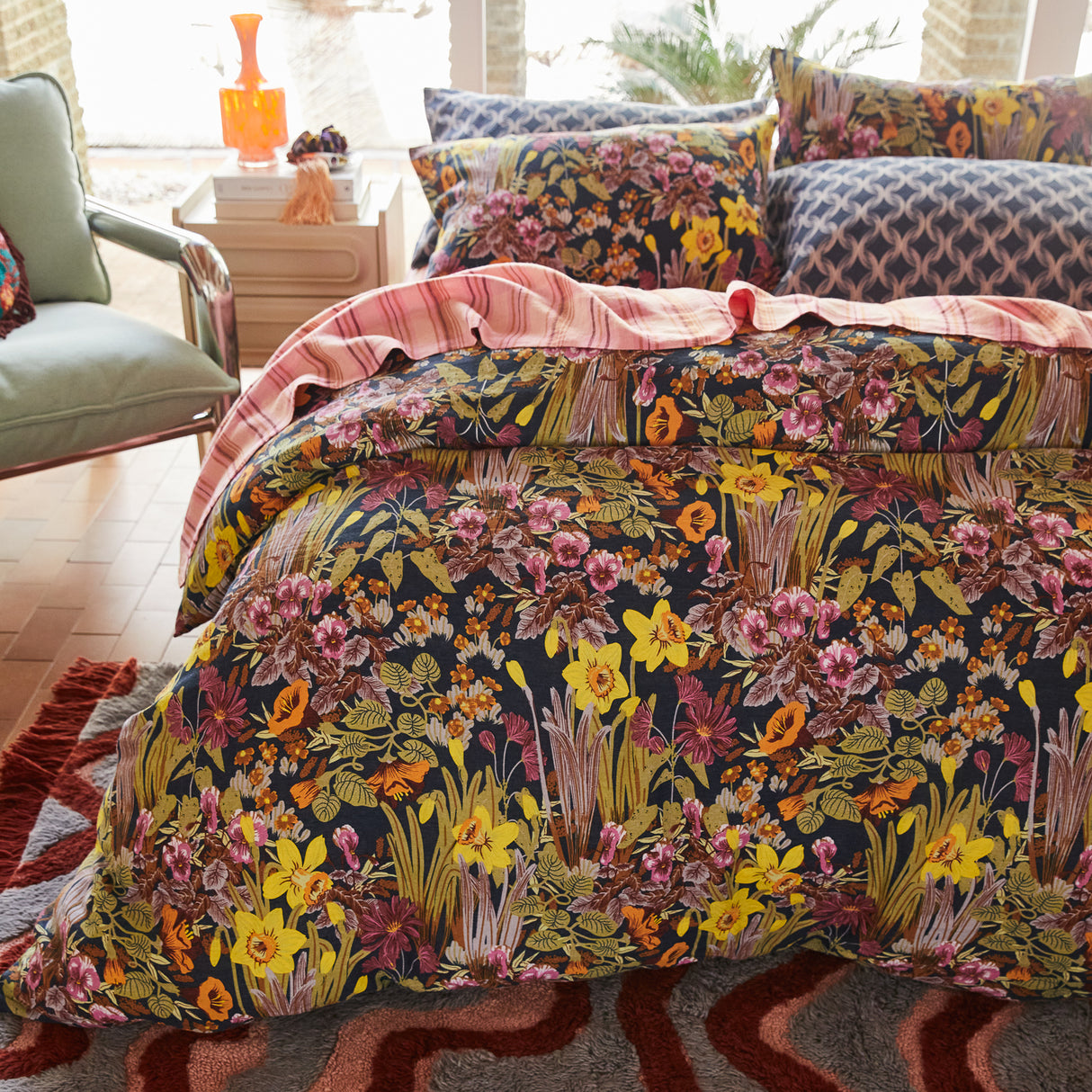 Babette Linen Quilt Cover - Ink Queen