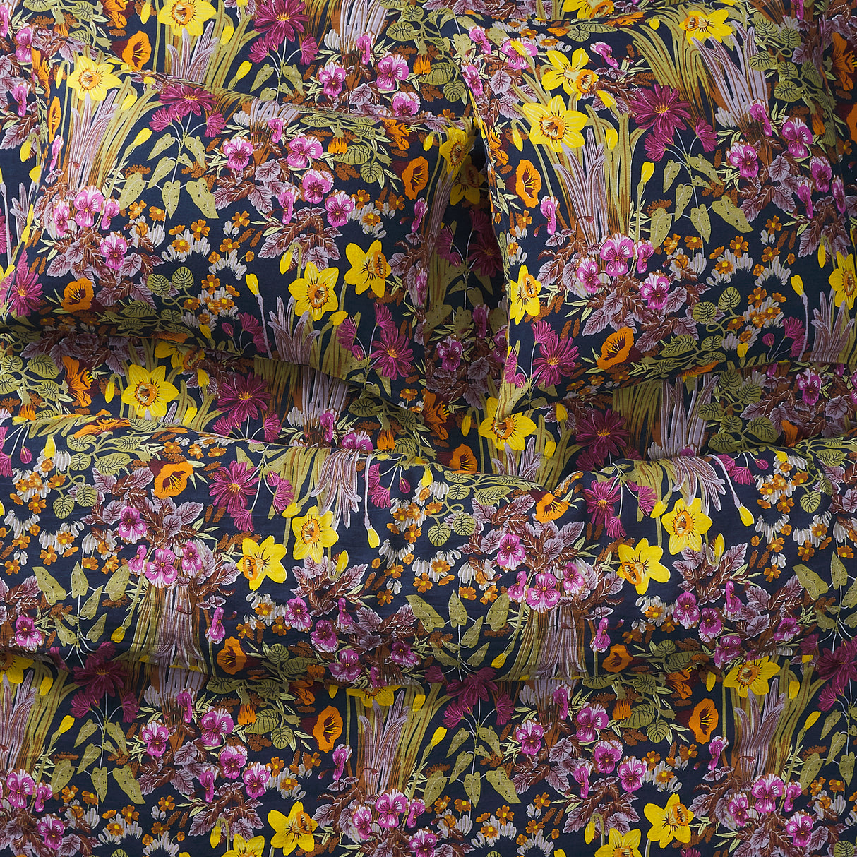 Babette Linen Quilt Cover - Ink Queen