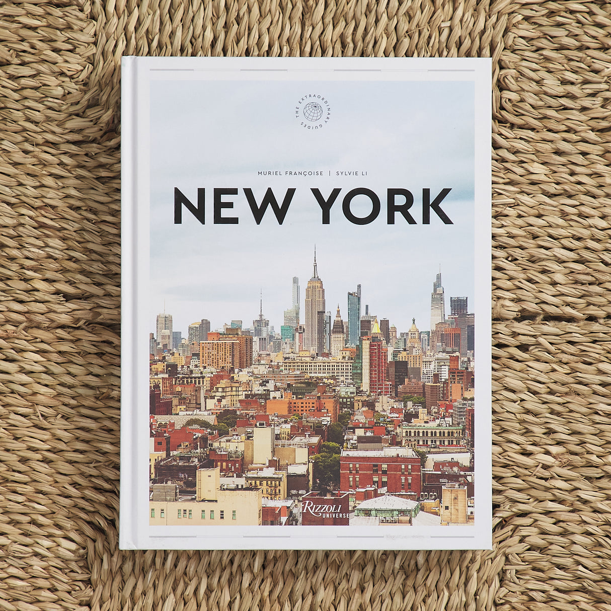 New York: The Extraordinary Guide