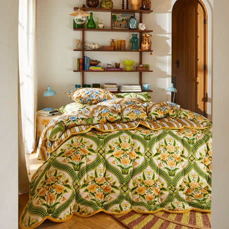 Margaret Scalloped Coverlet