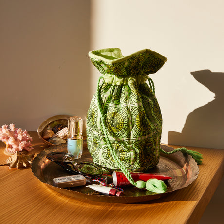Gabriella Drawstring Bag - Key Lime