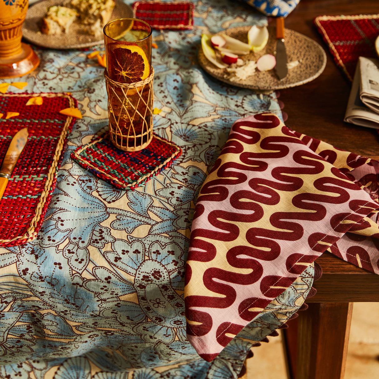 Lucia Napkin Set - Crimson