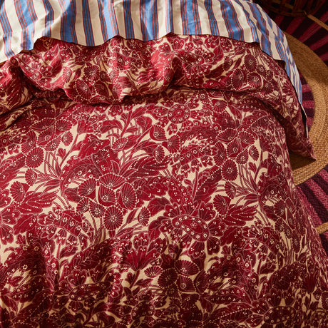 Lucia Linen Quilt Cover - Crimson Queen