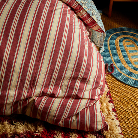 Selene Cotton Quilt Cover - Crimson Single