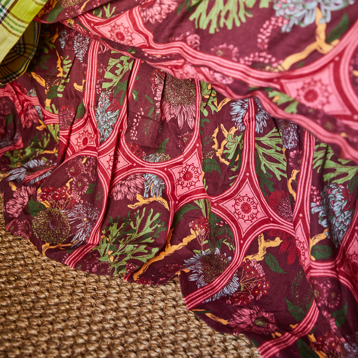 Naia Linen Ruffle Valance - Garnet Queen