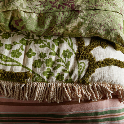 Lata Tufted Blanket