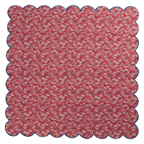 Evette Scalloped Quilted Coverlet