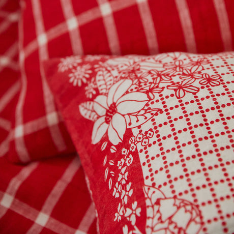 Mallorie Linen Pillowcase Set - Scarlet Standard