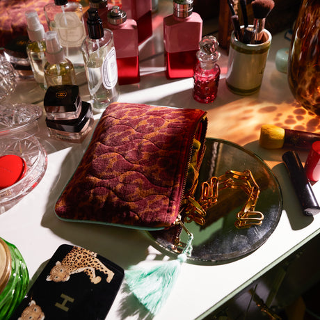 Odette Velvet Pouch