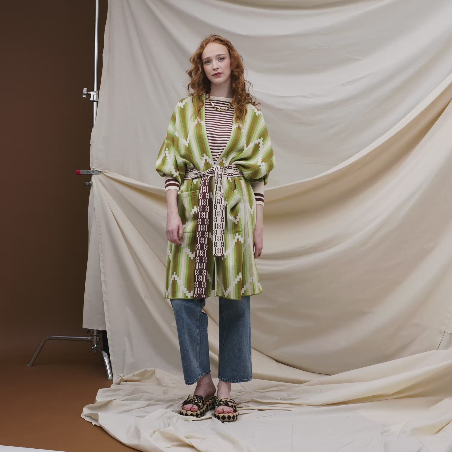 ヴァクトー ヴォヤージュ THE GARDEN ROBE model_front_VRM399_71ad08d1-