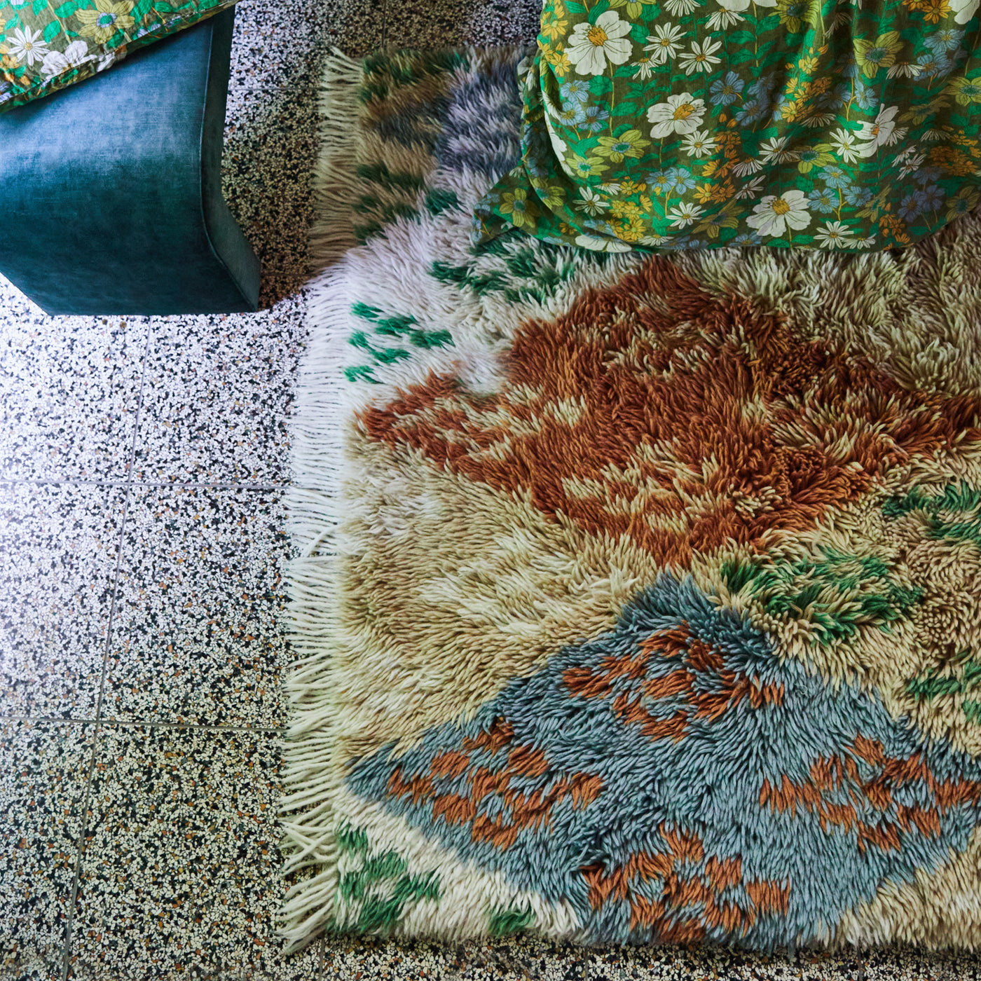 Viola Beni Rug 150 x 210 cms